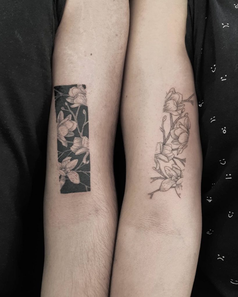 contrast flowers tattoo