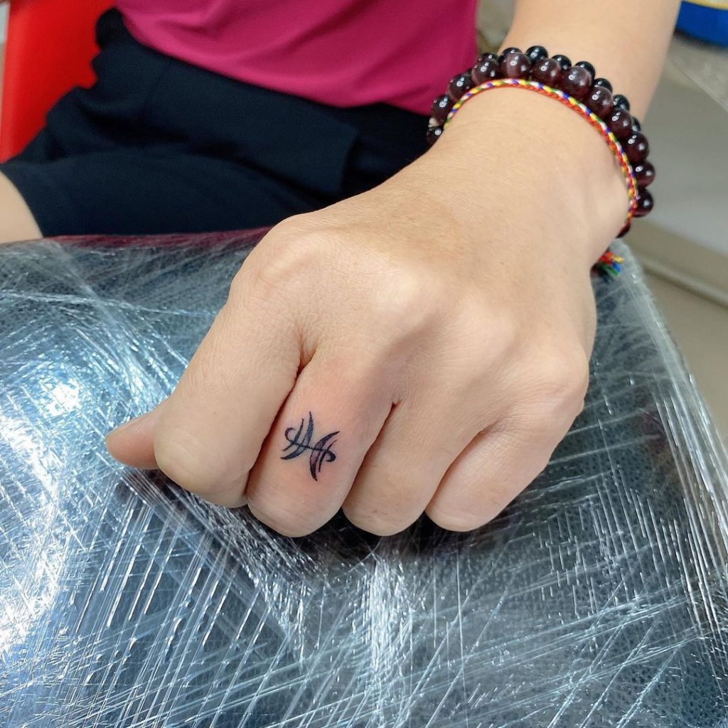 pisces zodiac signs tattoos