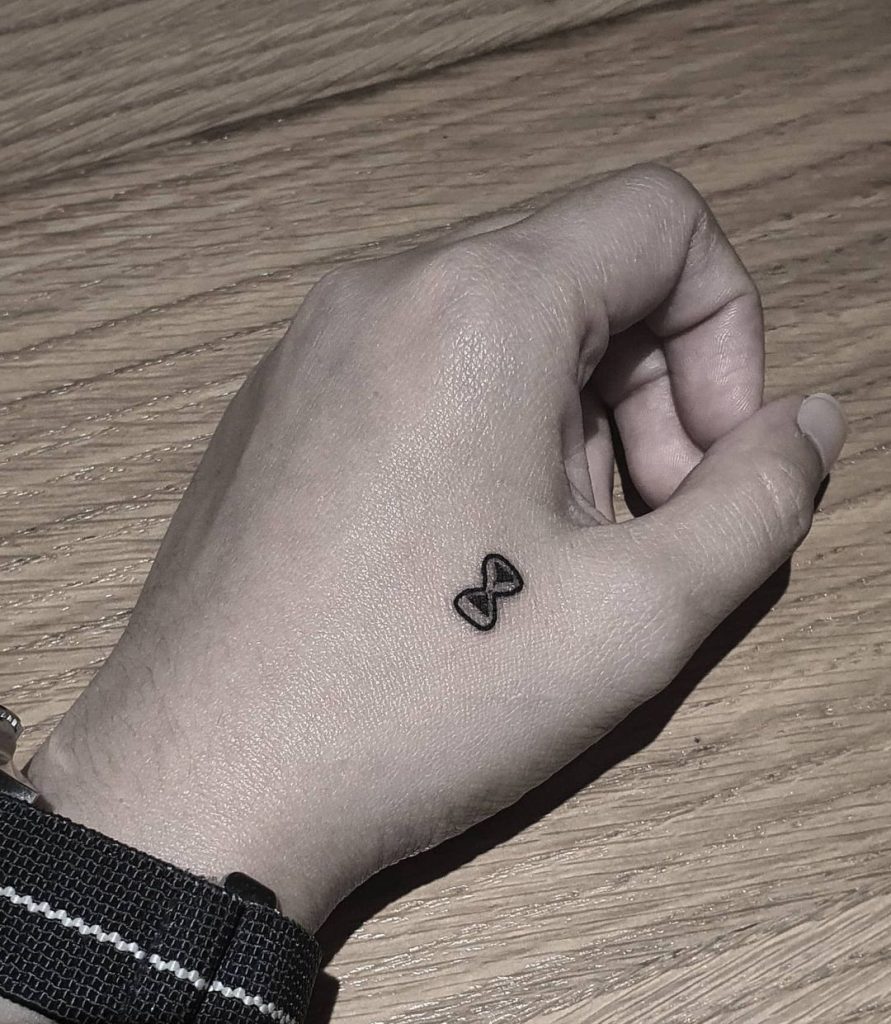 tiny hourglass tattoo