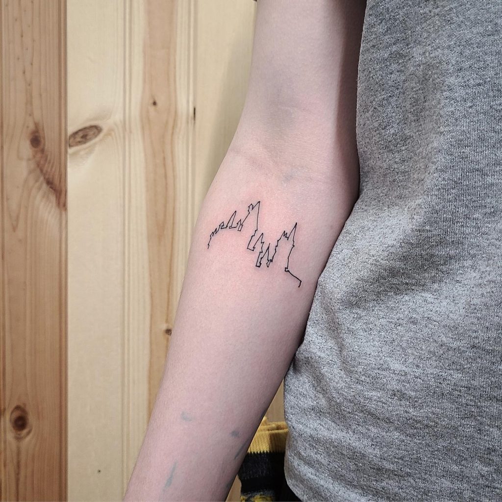 hogwarts line tattoo